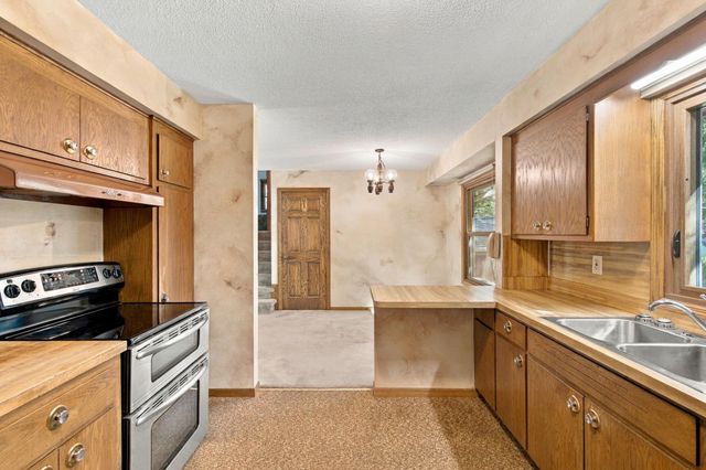 1531 15th Street NW, New Brighton, MN 55112