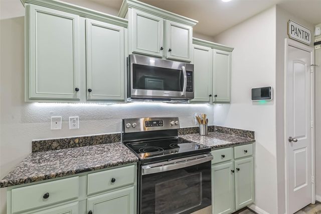 17418 Cedar Rock Drive, Hockley, TX 77447