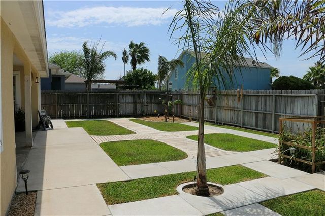 15037 Tesoro Dr, Corpus Christi, TX 78418