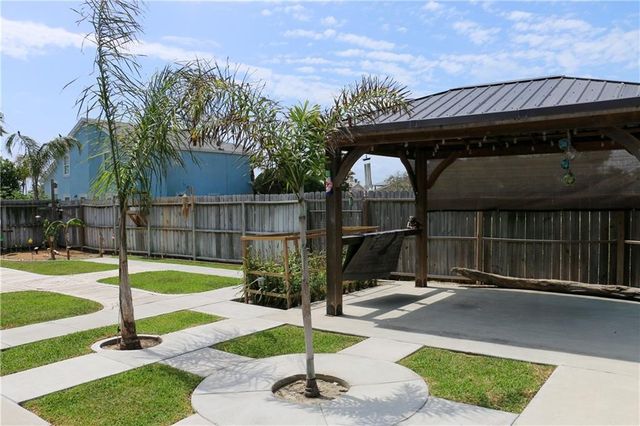 15037 Tesoro Dr, Corpus Christi, TX 78418