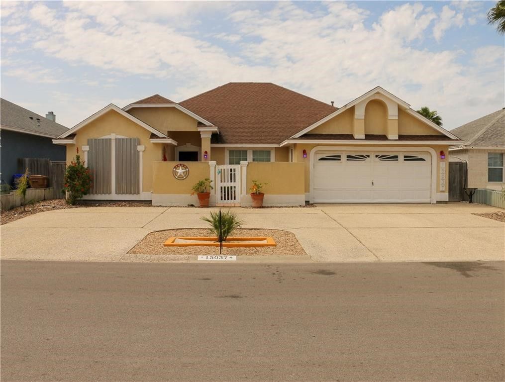 15037 Tesoro Dr, Corpus Christi, TX 78418 — exterior