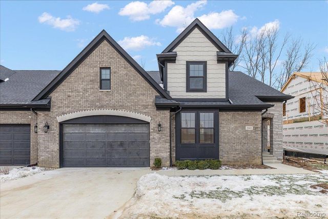 2044 Breckenridge Court, Rochester, MI 48307