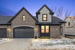 2044 Breckenridge Court, Rochester, MI 48307