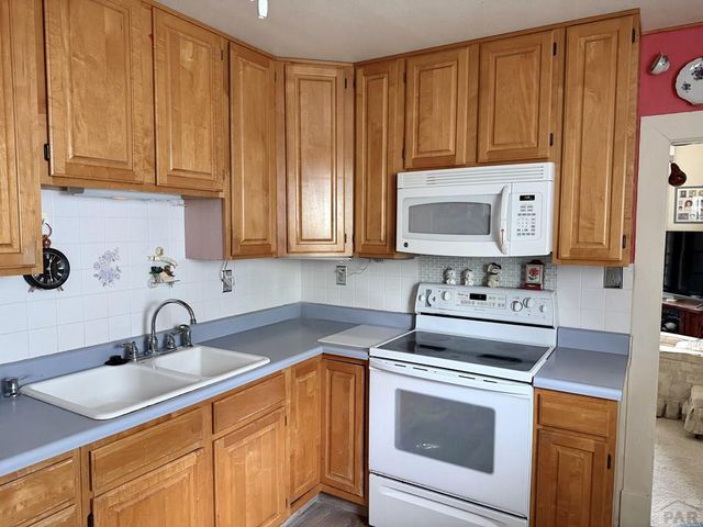 214 E Routt Ave, Pueblo, CO 81004