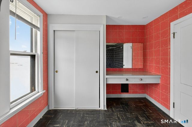 164 West Main Street, Southington, CT 06479