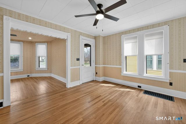 164 West Main Street, Southington, CT 06479