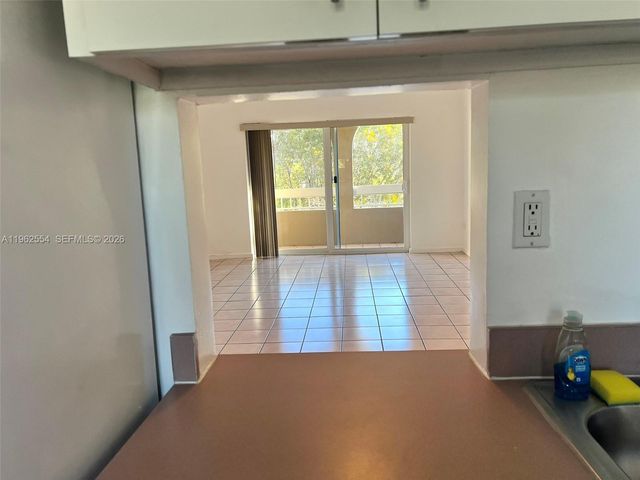 8103 Camino Real C413, Miami, FL 33143
