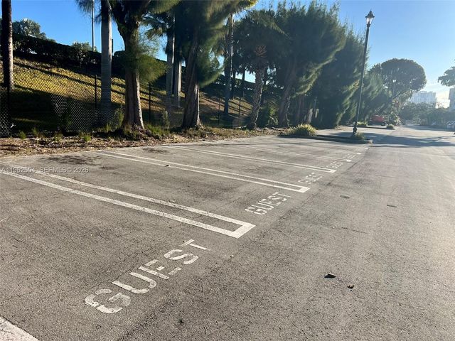 8103 Camino Real C413, Miami, FL 33143