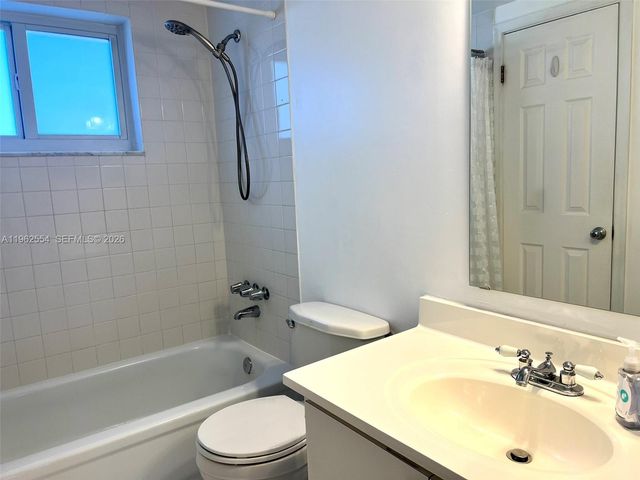 8103 Camino Real C413, Miami, FL 33143