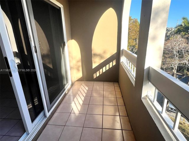 8103 Camino Real C413, Miami, FL 33143