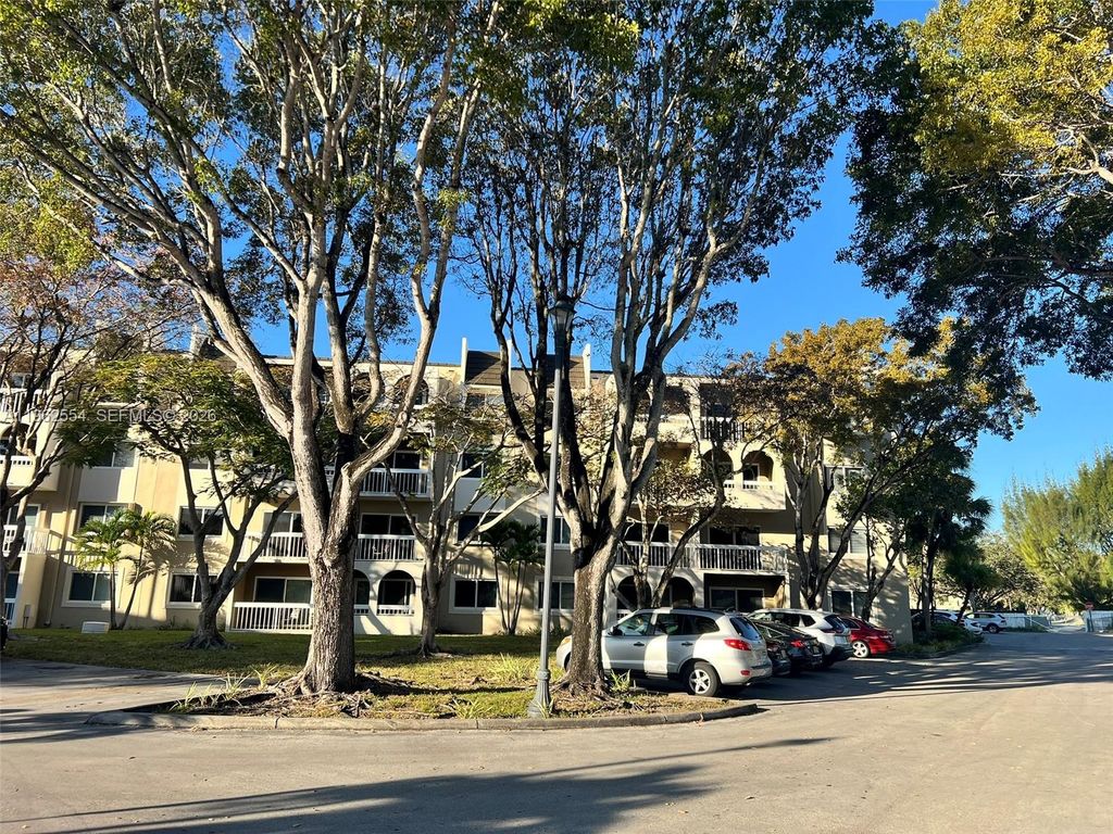 8103 Camino Real C413, Miami, FL 33143