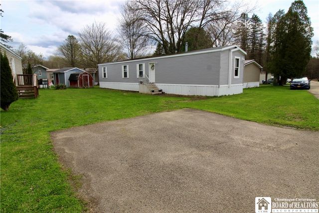 37 Brookside Estates Drive, Ellicott, NY 14701