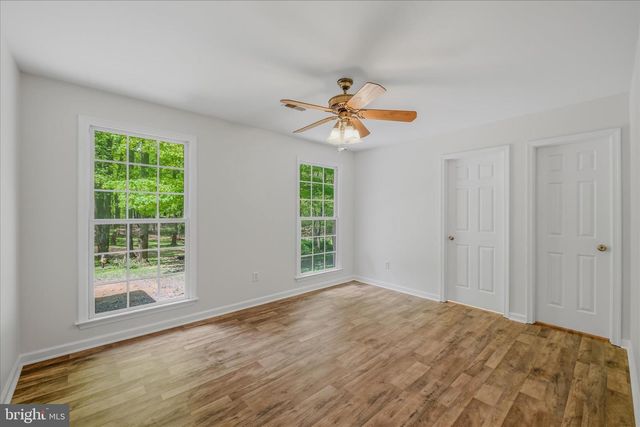 196 FLAGSTONE LN, Berkeley Springs, WV 25411