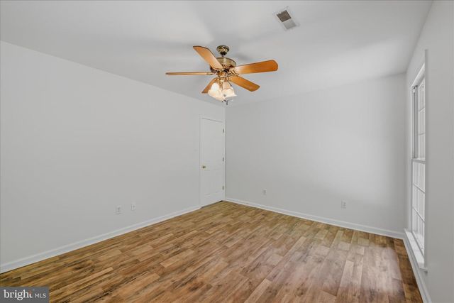 196 FLAGSTONE LN, Berkeley Springs, WV 25411