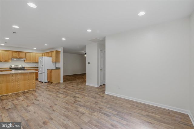 196 FLAGSTONE LN, Berkeley Springs, WV 25411