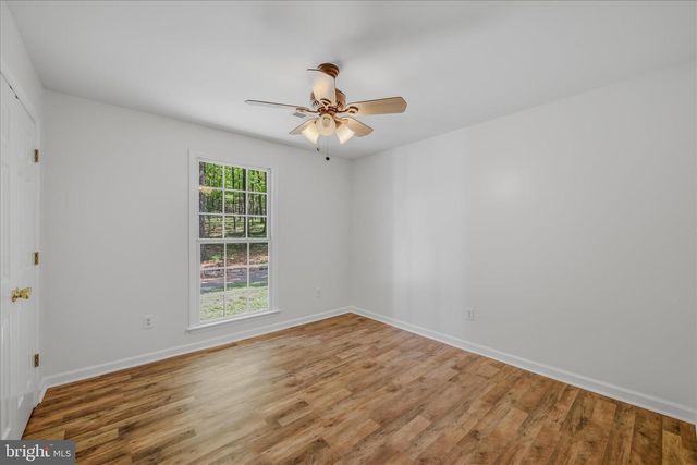 196 FLAGSTONE LN, Berkeley Springs, WV 25411