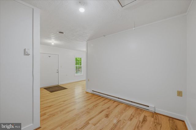 196 FLAGSTONE LN, Berkeley Springs, WV 25411