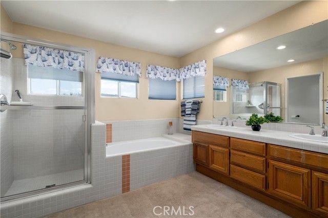 39058 Camino Hermosa, Murrieta, CA 92563