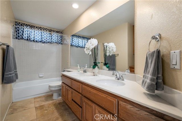 39058 Camino Hermosa, Murrieta, CA 92563