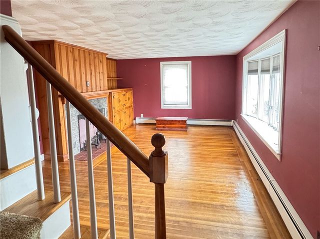 87 Lincoln Park Avenue, Cranston, RI 02920