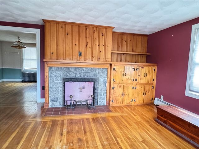 87 Lincoln Park Avenue, Cranston, RI 02920