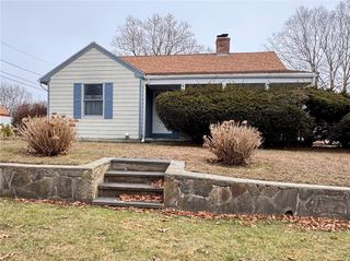 87 Lincoln Park Avenue, Cranston, RI 02920