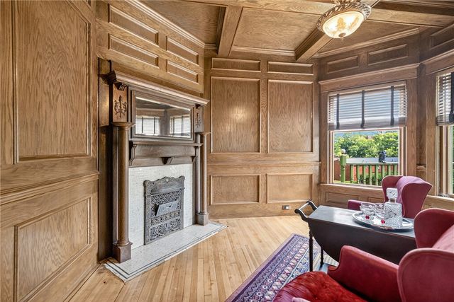 24 Shady Ave, Burgettstown Boro, PA 15021