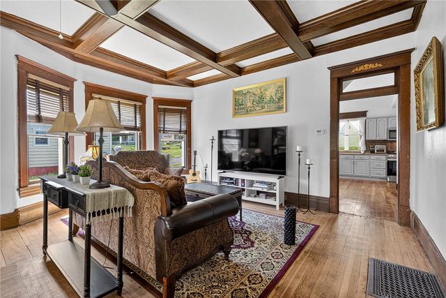 24 Shady Ave, Burgettstown Boro, PA 15021