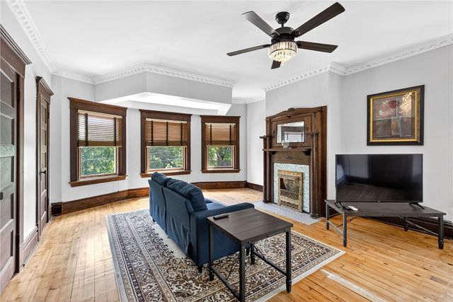 24 Shady Ave, Burgettstown Boro, PA 15021