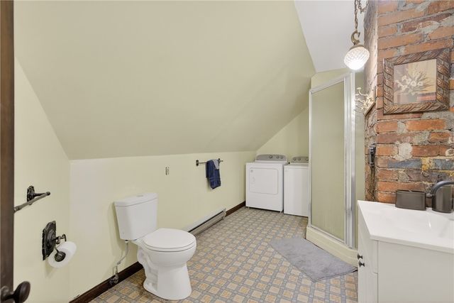 24 Shady Ave, Burgettstown Boro, PA 15021