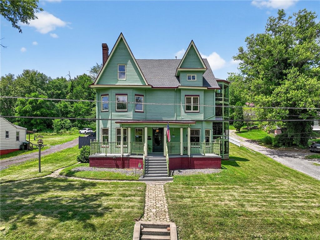 24 Shady Ave, Burgettstown Boro, PA 15021