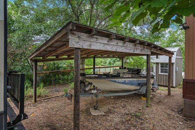 117 Josephine St, Ingram, TX 78025