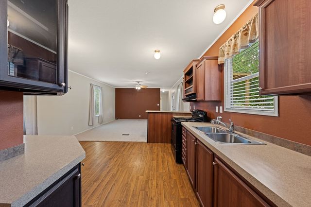 117 Josephine St, Ingram, TX 78025