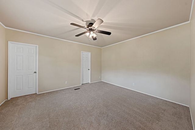 117 Josephine St, Ingram, TX 78025