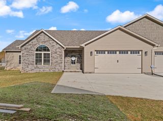 112 B W Canterbury Drive, Bronston, KY 42518