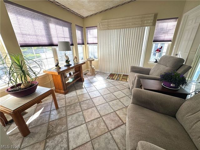 111 Lavender Lane, Madison, OH 44057