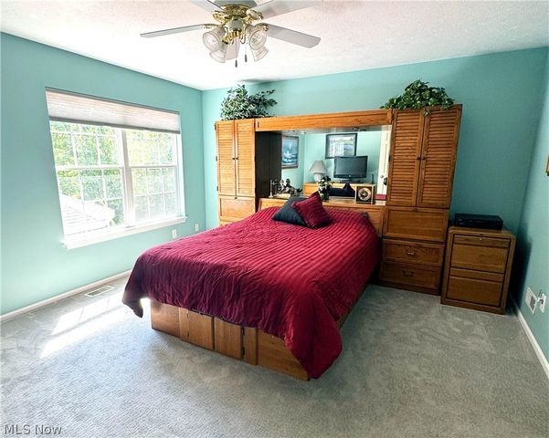 111 Lavender Lane, Madison, OH 44057