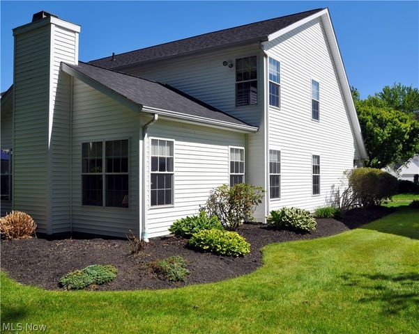 111 Lavender Lane, Madison, OH 44057