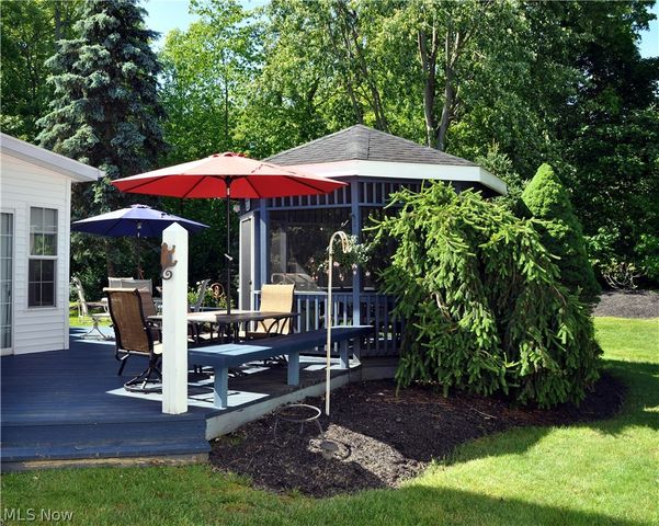 111 Lavender Lane, Madison, OH 44057