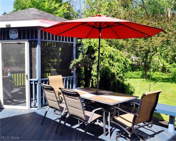 111 Lavender Lane, Madison, OH 44057