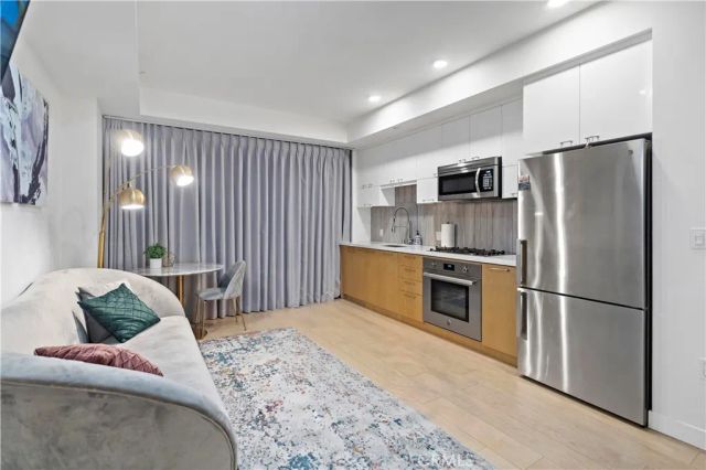 400 South Broadway South 907, Los Angeles, CA 90013