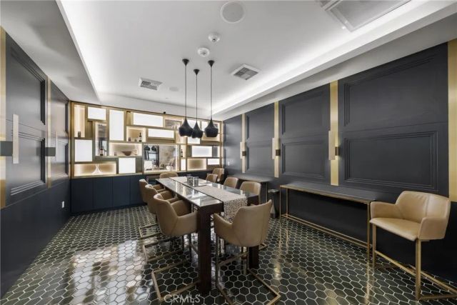 400 South Broadway South 907, Los Angeles, CA 90013