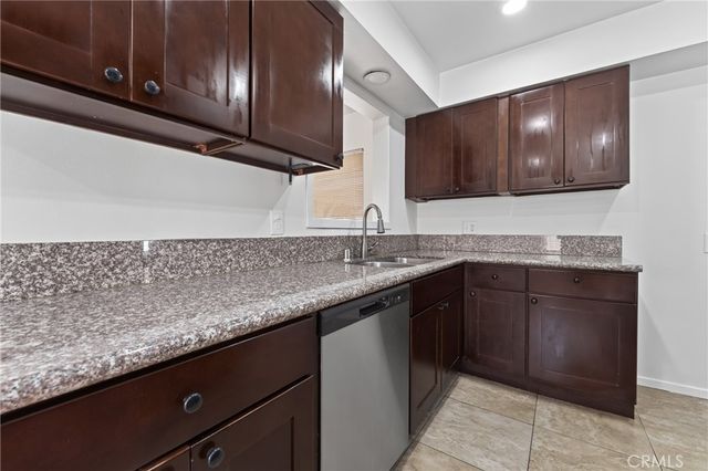 6819 Bellaire Avenue, North Hollywood, CA 91605