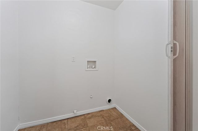 6819 Bellaire Avenue, North Hollywood, CA 91605