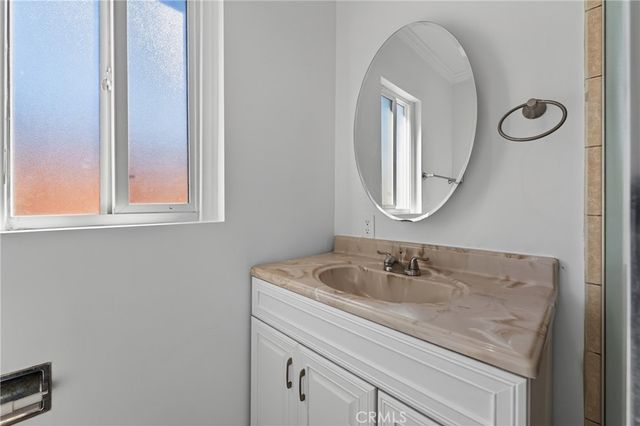 6819 Bellaire Avenue, North Hollywood, CA 91605