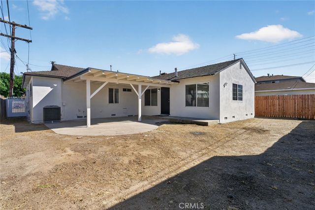 6819 Bellaire Avenue, North Hollywood, CA 91605