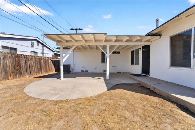 6819 Bellaire Avenue, North Hollywood, CA 91605