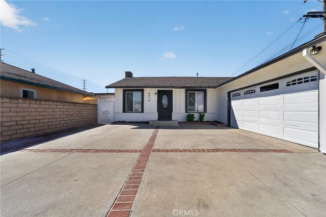 6819 Bellaire Avenue, North Hollywood, CA 91605