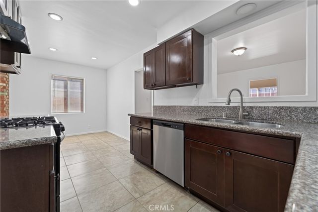 6819 Bellaire Avenue, North Hollywood, CA 91605