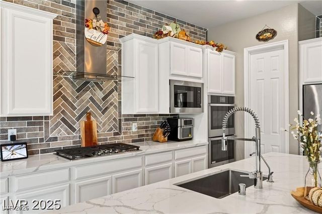 10086 Mountain Foothills Avenue, Las Vegas, NV 89149